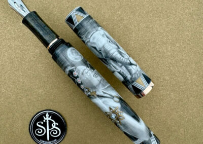 Harmony hand-painted fountain pen